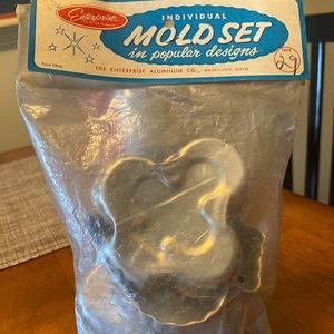 Vintage aluminum individual mold set   Diamond, heart, spade, club (cards)